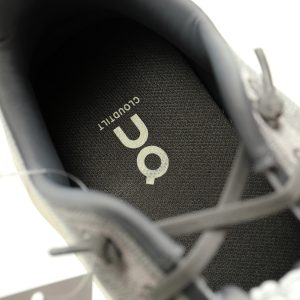 2025 On Running Cloudtilt  