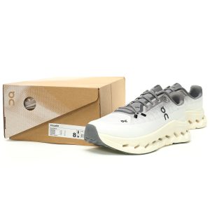 2025 On Running Cloudtilt  