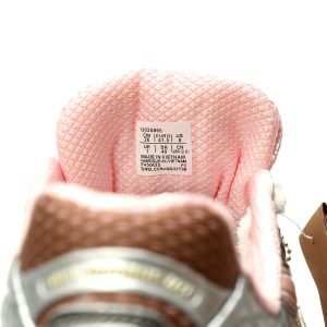 VandyThePink x atmos x Asics Gel-Nimbus 10.1 