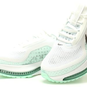 Nike Pegasus Premium 