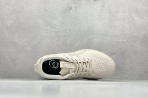 ​​Asics Gel-Kayano 32 Off-White - Men's & Women's Running Shoes​​