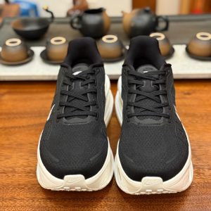 ​​Nike Vomero Premium Men's & Women's Running Shoes – Black & White Premium Cushioned Jogging Shoes​​